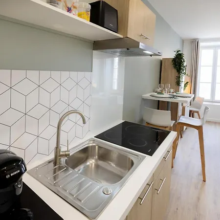 Le Olivier- Confort Апартаменты Монлюсон